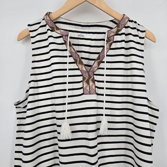 Striped Sleeveless Ava & Viv Dress with Tassel Detail - Picture 3 of 9